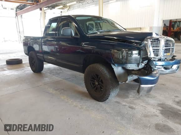 2007 Dodge 1500 SLT with VIN 1D7HU18297J558555, listed as a IAAI auction lot 42874497 with 176,670 mi miles and . Bid and sale history available at DreamBid. Image 1.