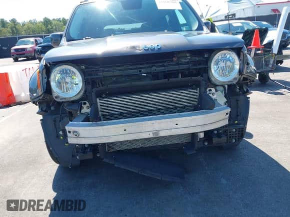 2017 Jeep Renegade Latitude z VIN ZACCJABB9HPF72060, wystawiony jako IAAI lot #43168388 z przebiegiem 54 259 mil mil oraz . Historia ofert i sprzedaży dostępna na DreamBid. Obrazek 6.