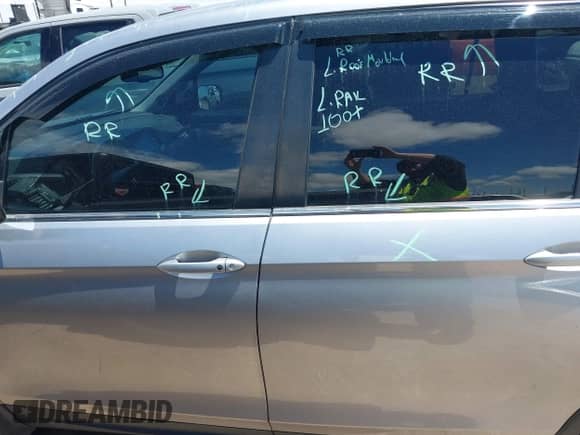 2018 Honda Pilot EX-L with VIN 5FNYF5H61JB008134, listed as a IAAI auction lot 42193142 with 100,254 mi miles and . Bid and sale history available at DreamBid. Image 14.