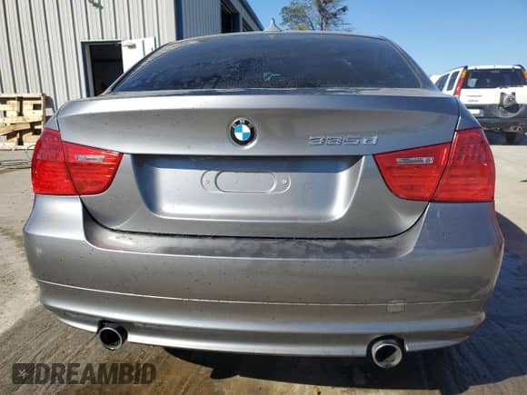 2009 BMW 3 Series 335d z VIN WBAPN73519A266406, wystawiony jako Copart lot #74381064 z przebiegiem Nie podano mil oraz Szkoda całkowita • Salvage title. Historia ofert i sprzedaży dostępna na DreamBid. Obrazek 6.