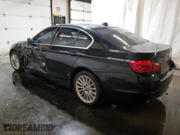 2011 BMW 5 Series 535i с VIN WBAFR7C54BC267432, выставлен на аукционе Copart как лот 80029775 с пробегом 160 711 миль миль и Списание • Salvage title. История ставок и продаж доступна на DreamBid. Изображение 2.
