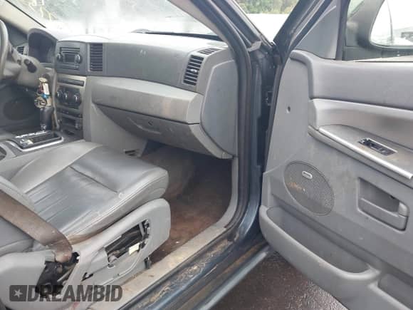 2007 Jeep Grand Cherokee Laredo с VIN 1J8HR48P27C677537, выставлен на аукционе IAAI как лот 43325564 с пробегом 152 804 миль миль и . История ставок и продаж доступна на DreamBid. Изображение 5.