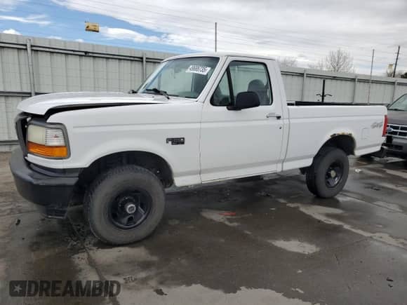 1996 Ford F-150 с VIN 1FTEF14Y2TLA02667, выставлен на аукционе Copart как лот 49686735 с пробегом 143 197 миль миль и Чистый • Clean title. История ставок и продаж доступна на DreamBid. Изображение 1.