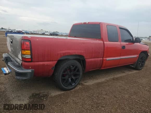 2003 GMC Sierra 1500 with VIN 2GTEC19V331313277, listed as a Copart auction lot 70135685 with 212,366 mi miles and Salvage title. Bid and sale history available at DreamBid. Image 3.