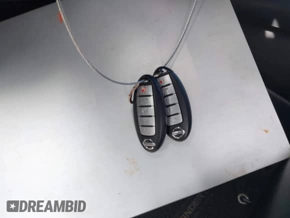 2017 Nissan Pathfinder S with VIN 5N1DR2MM9HC604555, listed as a IAAI auction lot 41954533 with 164,622 mi miles and . Bid and sale history available at DreamBid. Image 11.