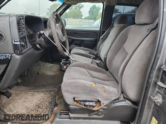 2006 GMC Sierra 1500 SLE2 z VIN 1GTEK19Z76Z130711, wystawiony jako Copart lot #82642185 z przebiegiem Nie podano mil oraz Czysty tytuł • Clean title. Historia ofert i sprzedaży dostępna na DreamBid. Obrazek 7.