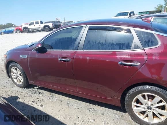 2018 Kia Optima LX с VIN 5XXGT4L39JG180727, выставлен на аукционе IAAI как лот 43232602 с пробегом 123 455 миль миль и . История ставок и продаж доступна на DreamBid. Изображение 14.