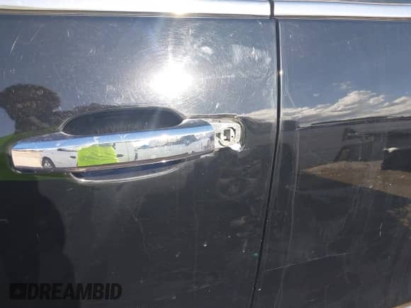 2017 GMC Sierra 1500 SLT z VIN 3GTU2NEC1HG180642, wystawiony jako IAAI lot #43290209 z przebiegiem 137 676 mil mil oraz . Historia ofert i sprzedaży dostępna na DreamBid. Obrazek 6.