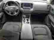 2019 Chevrolet Colorado 2WD LT z VIN 1GCGSCEA4K1309477, wystawiony jako Copart lot #50463555 z przebiegiem 98 708 mil mil oraz Czysty tytuł • Clean title. Historia ofert i sprzedaży dostępna na DreamBid. Obrazek 8.