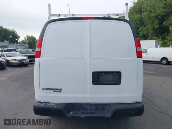 2016 Chevrolet Express Cargo z VIN 1GCWGAFFXG1148314, wystawiony jako IAAI lot #42993018 z przebiegiem 113 181 mil mil oraz . Historia ofert i sprzedaży dostępna na DreamBid. Obrazek 16.