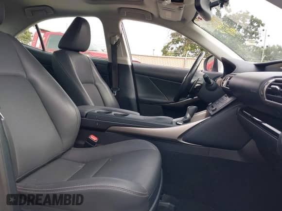 2016 Lexus IS 200t с VIN JTHBA1D22G5015263, выставлен на аукционе IAAI как лот 43353783 с пробегом 82 768 миль миль и . История ставок и продаж доступна на DreamBid. Изображение 5.