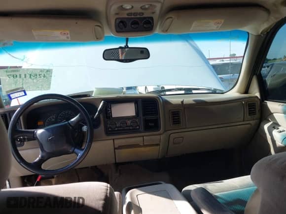2002 Chevrolet Tahoe LS с VIN 1GNEC13Z62R224263, выставлен на аукционе IAAI как лот 42511107 с пробегом Не указан миль и . История ставок и продаж доступна на DreamBid. Изображение 15.