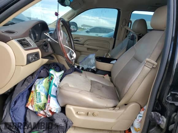 2013 Cadillac Escalade with VIN 1GYS4GEF2DR170214, listed as a Copart auction lot 81732785 with 190,073 mi miles and Clean title. Bid and sale history available at DreamBid. Image 7.