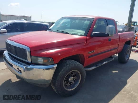 2001 Dodge 2500 with VIN 1B7KC23621J182016, listed as a IAAI auction lot 42212185 with 344,624 mi miles and . Bid and sale history available at DreamBid. Image 2.