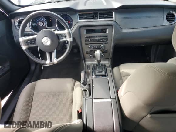 2014 Ford Mustang V6 with VIN 1ZVBP8AM0E5332886, listed as a Copart auction lot 80870145 with 177,165 mi miles and Salvage title. Bid and sale history available at DreamBid. Image 8.