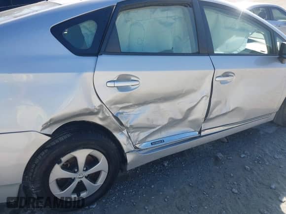 2012 Toyota Prius One with VIN JTDKN3DU3C5504008, listed as a IAAI auction lot 43477105 with 184,639 mi miles and . Bid and sale history available at DreamBid. Image 6.