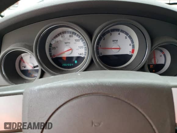 2008 Dodge Magnum with VIN 2D8GZ37V78H136688, listed as a Copart auction lot 74775734 with 282,084 mi miles and Salvage title. Bid and sale history available at DreamBid. Image 9.