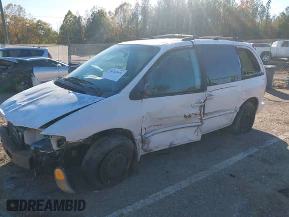 1999 Dodge Caravan SE с VIN 2B4GP45G0XR312100, выставлен на аукционе IAAI как лот 40966771 с пробегом 233 188 миль миль и . История ставок и продаж доступна на DreamBid. Изображение 2.