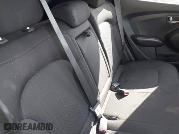 2014 Hyundai Tucson GLS with VIN KM8JT3AF3EU818737, listed as a IAAI auction lot 43406530 with 140,231 mi miles and . Bid and sale history available at DreamBid. Image 8.