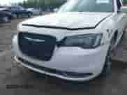 2015 Chrysler 300 S с VIN 2C3CCABG9FH767147, выставлен на аукционе IAAI как лот 43492099 с пробегом 155 361 миль миль и . История ставок и продаж доступна на DreamBid. Изображение 6.