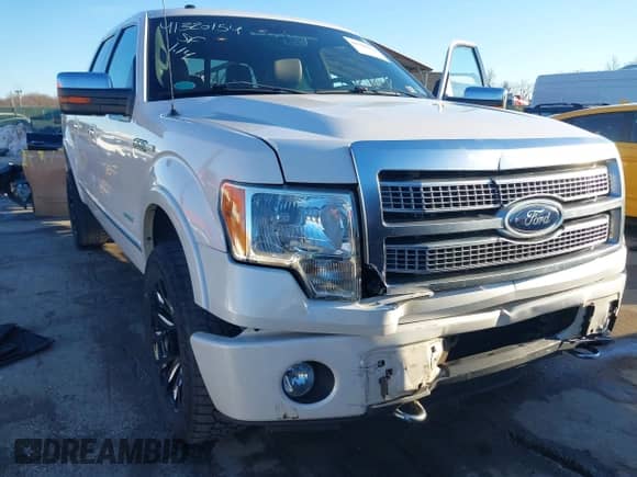 2011 Ford F-150 XLT z VIN 1FTFW1ETXBFB21698, wystawiony jako IAAI lot #41320154 z przebiegiem 119 765 mil mil oraz . Historia ofert i sprzedaży dostępna na DreamBid. Obrazek 6.