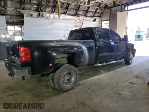 2008 Chevrolet Silverado 3500HD DRW LTZ с VIN 1GCJK33618F214388, выставлен на аукционе Copart как лот 84738335 с пробегом 105 223 миль миль и Списание • Salvage title. История ставок и продаж доступна на DreamBid. Изображение 3.