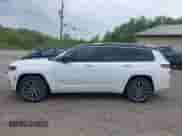 2023 Jeep Grand Cherokee Summit Reserve with VIN 1C4RJKET9P8725689, listed as a IAAI auction lot 42120583 with 15,108 mi miles and . Bid and sale history available at DreamBid. Image 14.