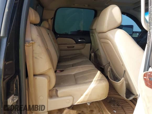 2008 Chevrolet Silverado 1500 1LT with VIN 3GCEC13J18G222254, listed as a IAAI auction lot 42597290 with 278,701 mi miles and . Bid and sale history available at DreamBid. Image 8.