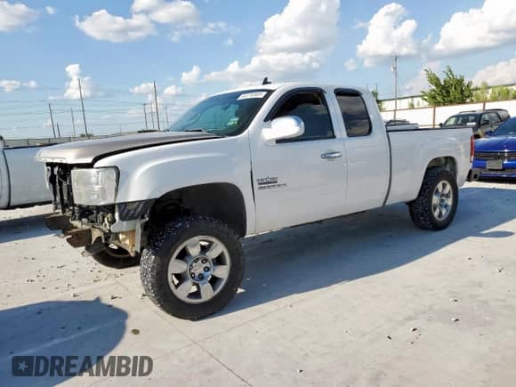 2010 GMC Sierra 1500 SLE с VIN 1GTSCVE0XAZ264149, выставлен на аукционе Copart как лот 63276565 с пробегом 211 687 миль миль и Списание • Salvage title. История ставок и продаж доступна на DreamBid. Изображение 1.