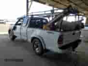 2003 Toyota Tundra Limited z VIN 5TBRT38153S370187, wystawiony jako Copart lot #53190885 z przebiegiem 164 846 mil mil oraz Szkoda całkowita • Salvage title. Historia ofert i sprzedaży dostępna na DreamBid. Obrazek 2.