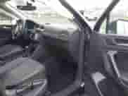 2021 Volkswagen Tiguan SE с VIN 3VV2B7AX0MM132946, выставлен на аукционе IAAI как лот 42050581 с пробегом 49 344 миль миль и . История ставок и продаж доступна на DreamBid. Изображение 5.