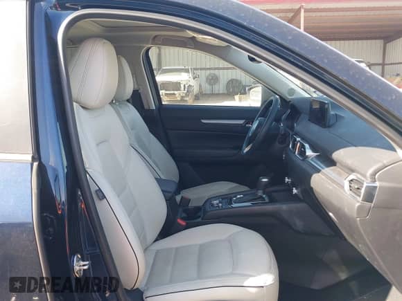 2024 Mazda CX-5 S Preferred with VIN JM3KFBCL6R0469915, listed as a IAAI auction lot 41730847 with 12,153 mi miles and . Bid and sale history available at DreamBid. Image 5.