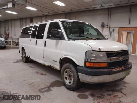 2004 Chevrolet Express Passenger with VIN 1GAHG39U641233542, listed as a IAAI auction lot 42007195 with 241,963 mi miles and . Bid and sale history available at DreamBid. Image 1.