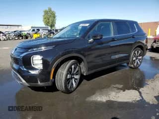 2025 Mitsubishi Outlander SE с VIN JA4J3VA88SZ045791, выставлен на аукционе Copart как лот 85912475 с пробегом 2 820 миль миль и Чистый • Clean title. История ставок и продаж доступна на DreamBid. Изображение 1.