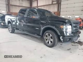 2013 Ford F-150 XL z VIN 1FTFW1ET4DKD58004, wystawiony jako IAAI lot #42728609 z przebiegiem 195 028 mil mil oraz . Historia ofert i sprzedaży dostępna na DreamBid. Obrazek 1.