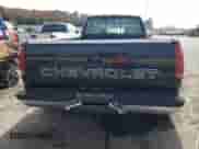 2000 Chevrolet Silverado 3500 с VIN 1GCHK33J5YF400969, выставлен на аукционе Copart как лот 87955445 с пробегом 114 683 миль миль и Списание • Salvage title. История ставок и продаж доступна на DreamBid. Изображение 6.