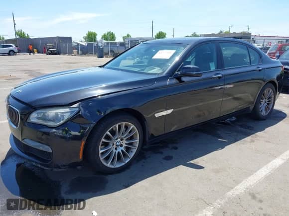 2015 BMW 7 Series 740Li с VIN WBAYE4C50FD138977, выставлен на аукционе IAAI как лот 42277341 с пробегом 109 877 миль миль и . История ставок и продаж доступна на DreamBid. Изображение 17.