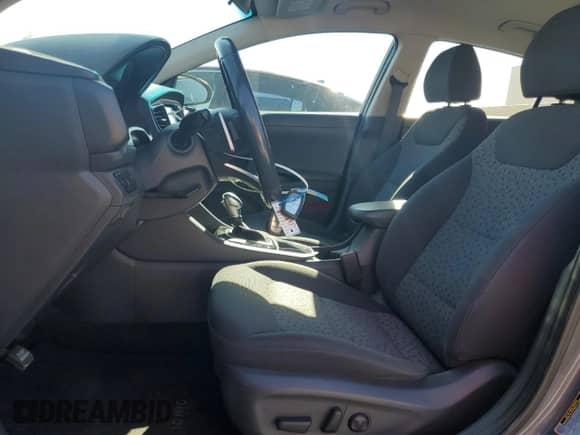 2018 Hyundai Ioniq SEL с VIN KMHC75LCXJU061146, выставлен на аукционе Copart как лот 90694685 с пробегом 145 196 миль миль и Чистый • Clean title. История ставок и продаж доступна на DreamBid. Изображение 7.