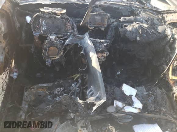 2015 Lexus IS 350 с VIN JTHBE1D2XF5017233, выставлен на аукционе Copart как лот 80017605 с пробегом Не указан миль и На запчасти • Non repairable. История ставок и продаж доступна на DreamBid. Изображение 8.