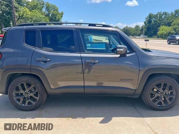 2018 Jeep Renegade Altitude с VIN ZACCJABB7JPG74043, выставлен на аукционе Copart как лот 69500015 с пробегом 25 125 миль миль и Чистый • Clean title. История ставок и продаж доступна на DreamBid. Изображение 14.