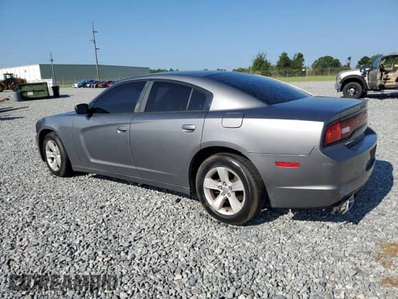 2011 Dodge Charger SE z VIN 2B3CL3CG3BH586613, wystawiony jako Copart lot #69274625 z przebiegiem 243 875 mil mil oraz Szkoda całkowita • Salvage title. Historia ofert i sprzedaży dostępna na DreamBid. Obrazek 2.