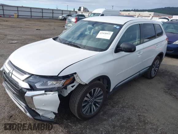 2020 Mitsubishi Outlander ES с VIN JA4AZ3A33LZ039132, выставлен на аукционе IAAI как лот 43420921 с пробегом 59 095 миль миль и . История ставок и продаж доступна на DreamBid. Изображение 2.