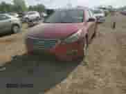 2015 Hyundai Sonata SE z VIN 5NPE24AF9FH182626, wystawiony jako Copart lot #84282245 z przebiegiem 98 199 mil mil oraz Szkoda całkowita • Salvage title. Historia ofert i sprzedaży dostępna na DreamBid. Obrazek 13.