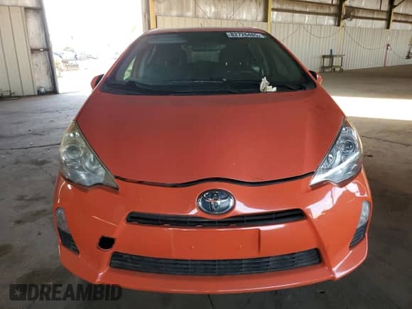 2012 Toyota Prius One z VIN JTDKDTB3XC1008921, wystawiony jako Copart lot #82726485 z przebiegiem Nie podano mil oraz Szkoda całkowita • Salvage title. Historia ofert i sprzedaży dostępna na DreamBid. Obrazek 5.