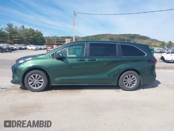 2021 Toyota Sienna LE with VIN 5TDKSKFCXMS023790, listed as a IAAI auction lot 43308235 with 49,430 mi miles and . Bid and sale history available at DreamBid. Image 15.
