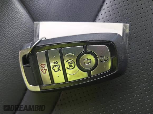 2023 Ford Mustang EcoBoost с VIN 1FA6P8THXP5109770, выставлен на аукционе IAAI как лот 43351700 с пробегом 30 625 миль миль и . История ставок и продаж доступна на DreamBid. Изображение 11.