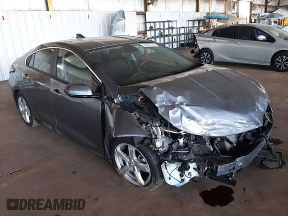 2018 Chevrolet Volt LT z VIN 1G1RA6S53JU156763, wystawiony jako Copart lot #42277823 z przebiegiem Nie podano mil oraz . Historia ofert i sprzedaży dostępna na DreamBid. Obrazek 4.