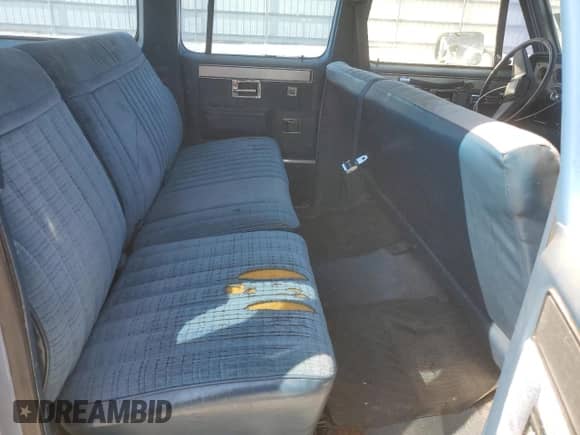 1984 Chevrolet Suburban с VIN 1G8EC16L7EF161366, выставлен на аукционе Copart как лот 76259694 с пробегом 81 193 миль миль и Чистый • Clean title. История ставок и продаж доступна на DreamBid. Изображение 11.