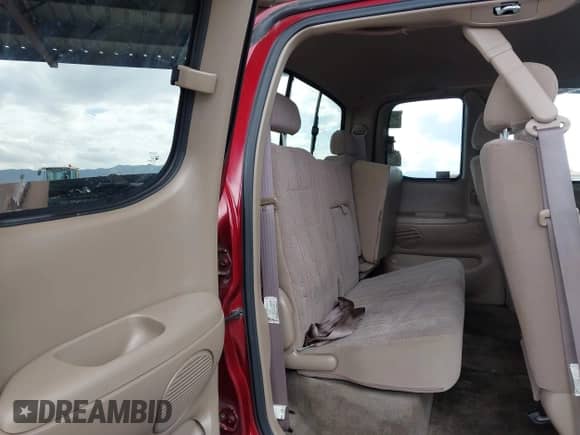 2001 Toyota Tundra SR5 with VIN 5TBRN34121S192610, listed as a IAAI auction lot 43436169 with 160,582 mi miles and . Bid and sale history available at DreamBid. Image 8.