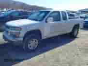 2012 Chevrolet Colorado 1LT z VIN 1GCJTCFE1C8160572, wystawiony jako IAAI lot #41634792 z przebiegiem Nie podano mil oraz . Historia ofert i sprzedaży dostępna na DreamBid. Obrazek 18.